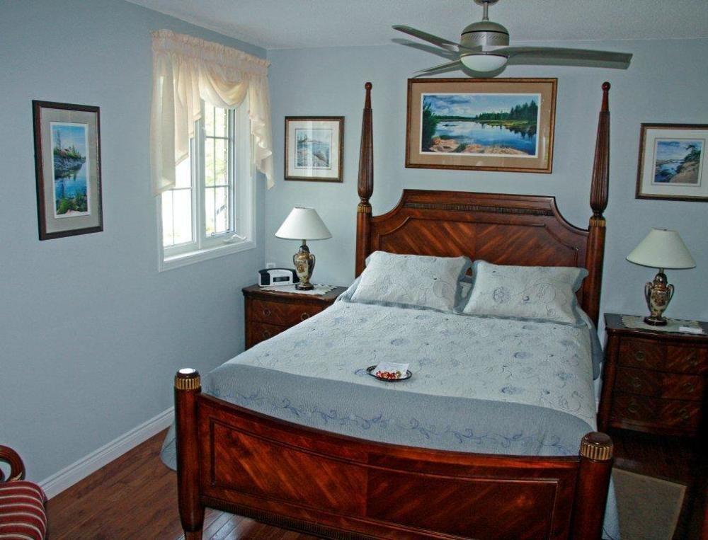 Tucked Inn The Harbour B&B Victoria Harbour Extérieur photo